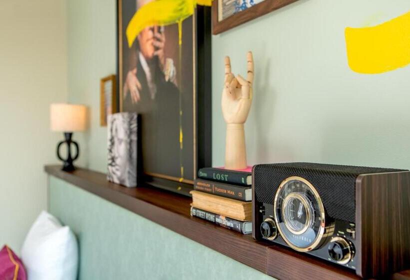 豪华房间, Generator Hotel Washington Dc