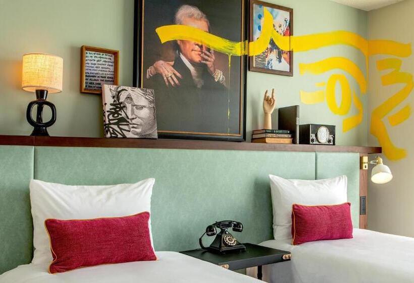 豪华房间, Generator Hotel Washington Dc