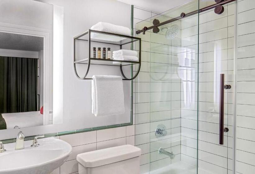 스탠다드 룸 킹사이즈 침대, Generator Hotel Washington Dc