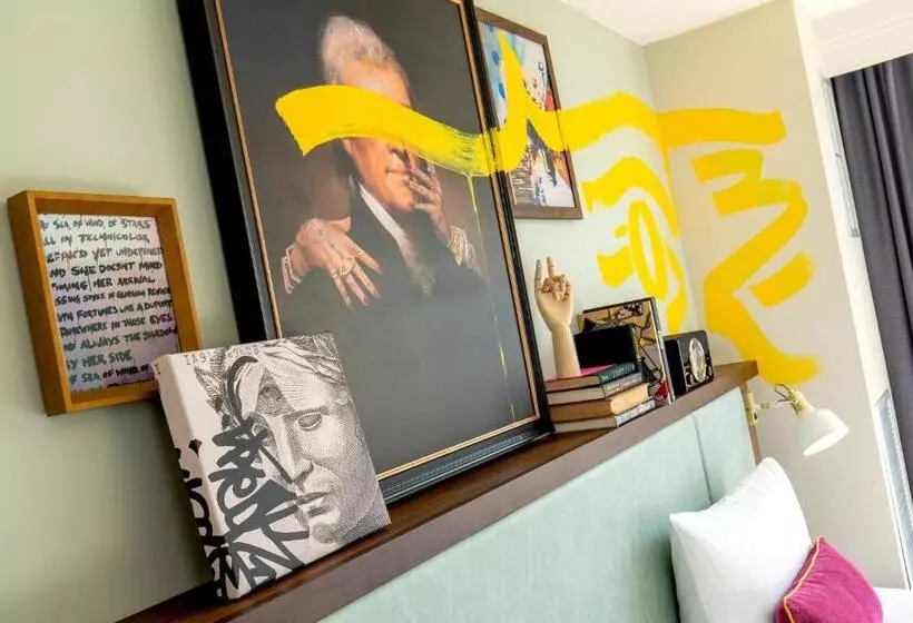 اتاق لوکس با تخت بزرگ, Generator Hotel Washington Dc