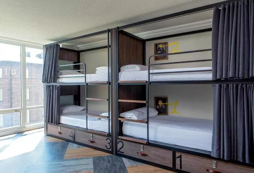 اتاق کلاسیک چهارنفره, Generator Hotel Washington Dc