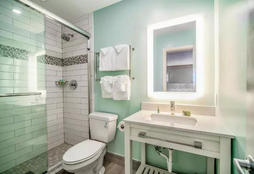 Standard-huone King-vuode, Perry S Oceanedge Resort