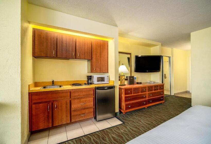 غرفة قياسية سرير كينج, Perry S Oceanedge Resort