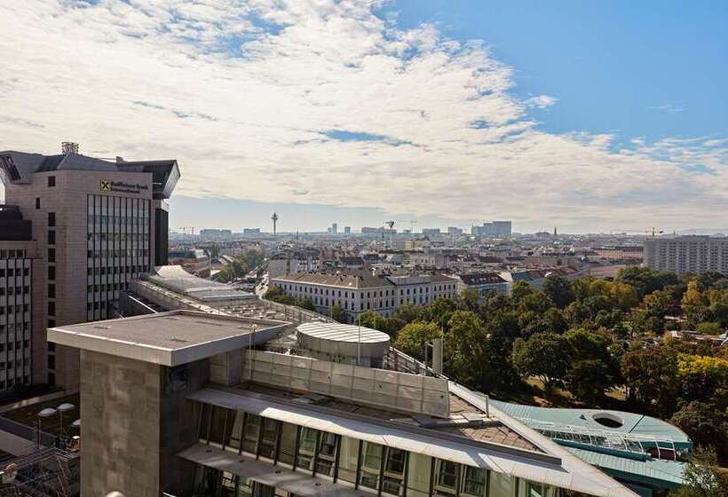 غرفة قياسية, Phillips Kansas City Curio Collection By Hilton