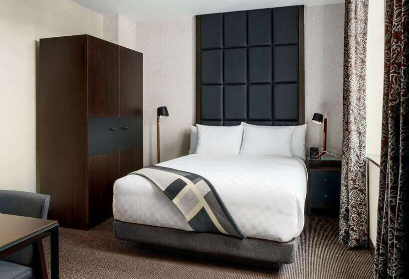 غرفة أساسية, Phillips Kansas City Curio Collection By Hilton