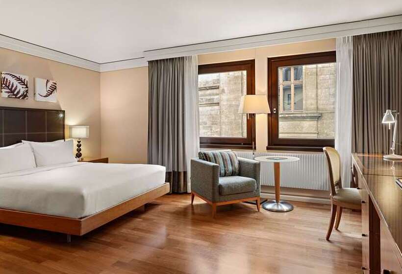 غرفة أساسية, Phillips Kansas City Curio Collection By Hilton