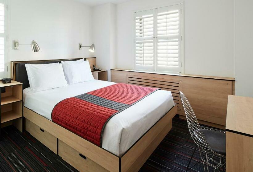 스탠다드 룸, Pod 51