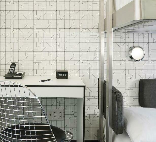 스탠다드 룸 (2층침대, 공동욕실), Pod 51