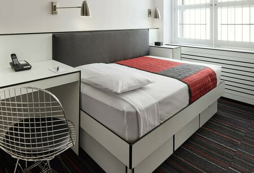 스탠다드 싱글 룸, Pod 51