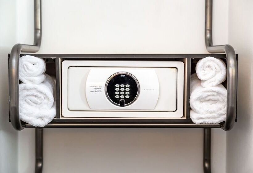 스탠다드 룸 (2층침대, 공동욕실), Pod 51