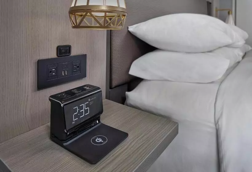 Standard-huone 2 Parivuodetta, Marriott Providence Downtown
