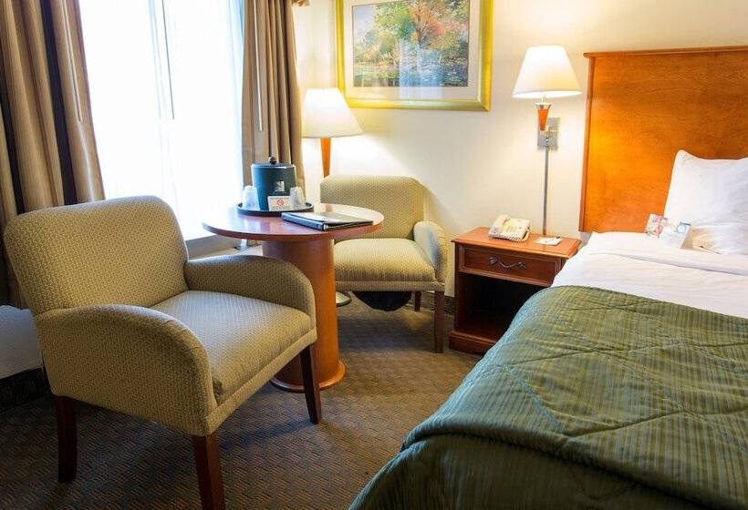２ダブルベッドのスタンダードルーム, Quality Inn Savannah Historic District