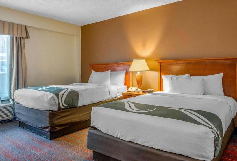 ２ダブルベッドのスタンダードルーム, Quality Inn Savannah Historic District