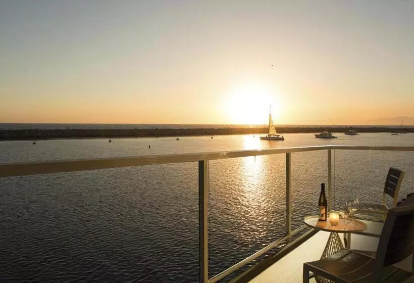اتاق لوکس با تخت بزرگ, Portofino Hotel & Marina