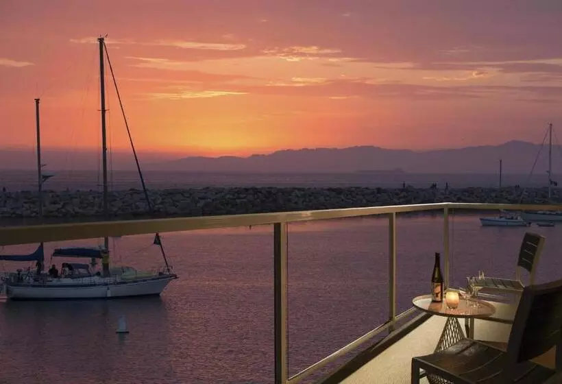استودیوی استاندارد با چشم‌انداز دریا, Portofino Hotel & Marina