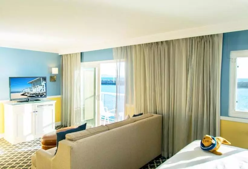 استودیوی استاندارد با چشم‌انداز دریا, Portofino Hotel & Marina