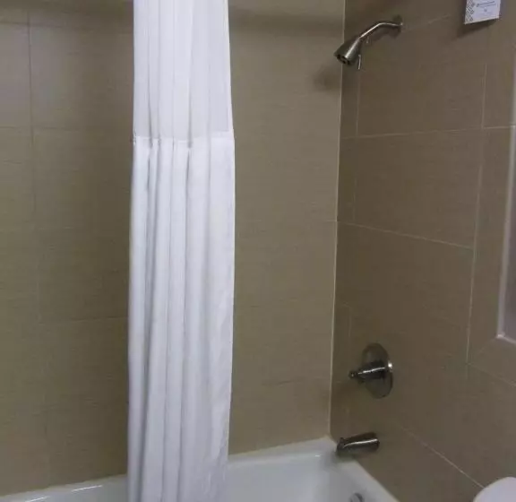 اتاق سوپریور, Wyndham Garden Midland