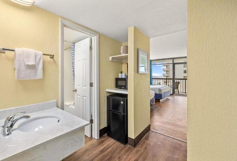 غرفة قياسية مطلّة علي البحر, North Shore Oceanfront Resort Hotel With Waterpark