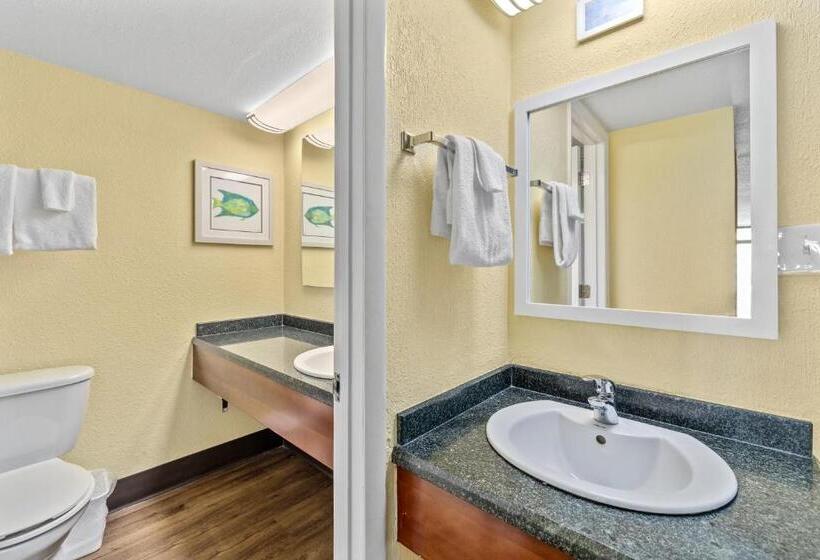 غرفة ديلوكس مطلّة علي البحر, North Shore Oceanfront Resort Hotel With Waterpark