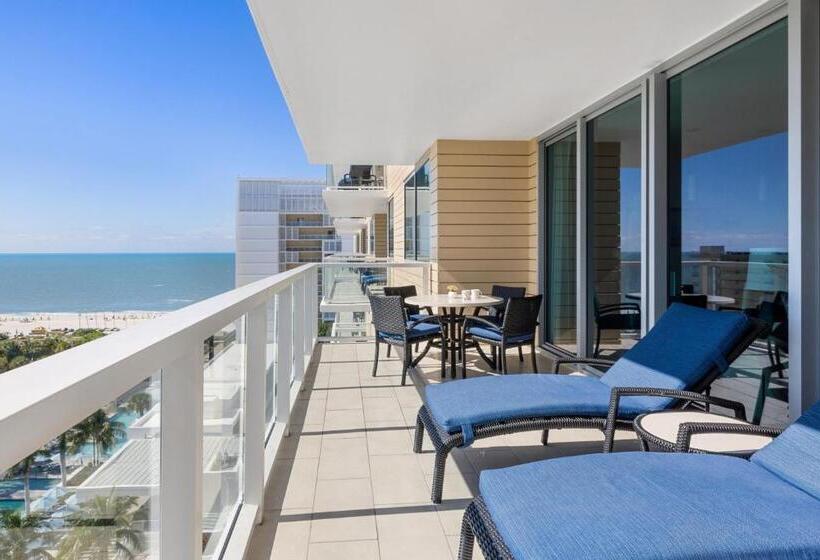 וילת 3 חדרי שינה, נוף לבריכה, Marriott's Crystal Shores