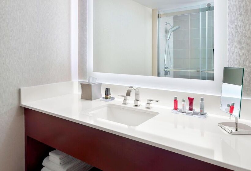 סוויטה, Augusta Marriott At The Convention Center