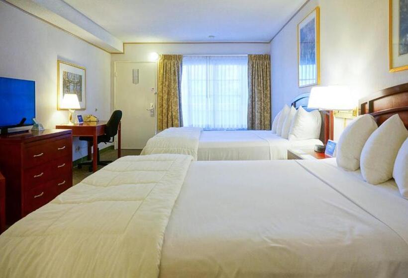 适合残疾人使用的标准间, Days Inn By Wyndham San Diego/downtown/convention Center