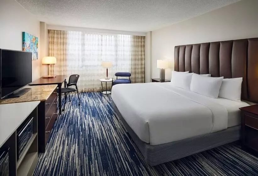 Sviitti Liikuntarajoitteisille, Embassy Suites By Hilton West Palm Beach Central
