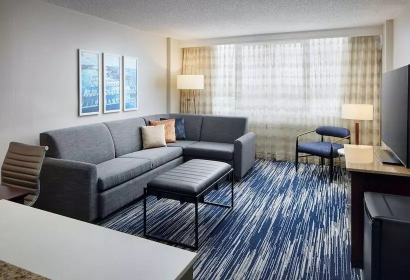 Sviitti Liikuntarajoitteisille, Embassy Suites By Hilton West Palm Beach Central
