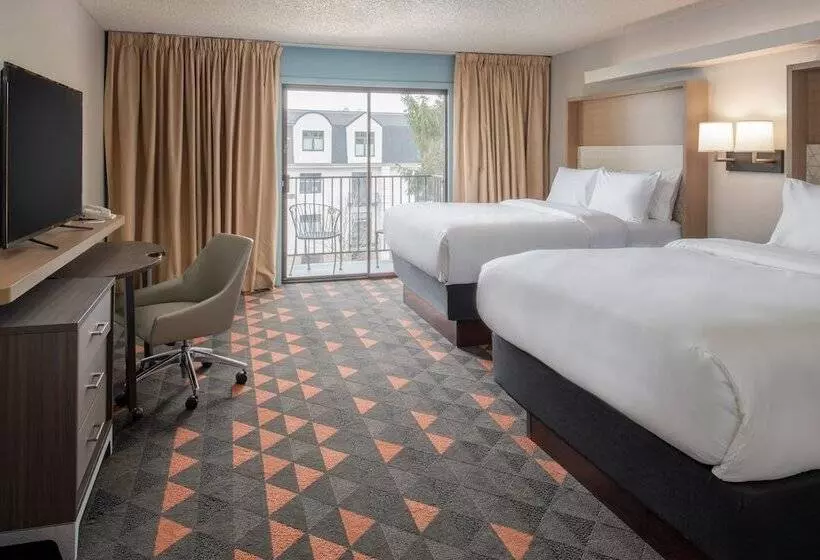 バルコニー付スイート, Holiday Inn Portland   Columbia Riverfront By Ihg