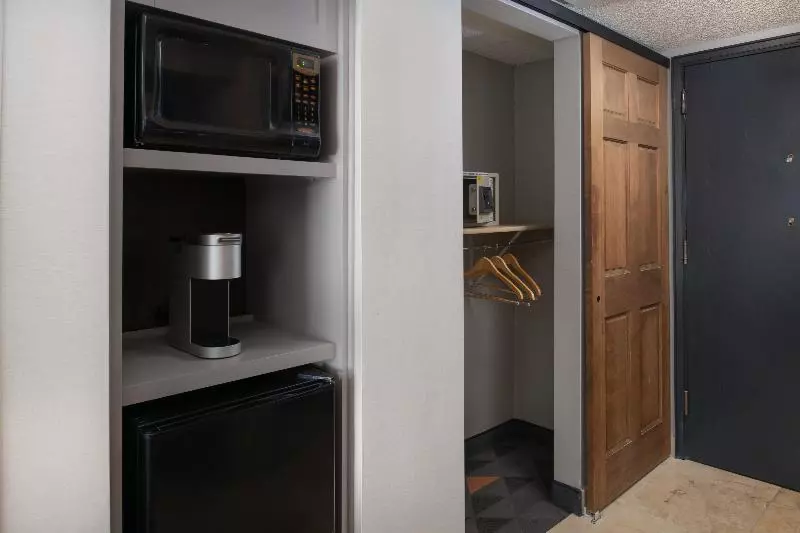 身障者適用スタンダードルーム, Holiday Inn Portland   Columbia Riverfront, An Ihg