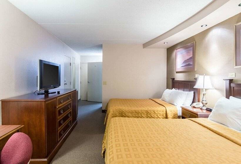 غرفه قياسيه سريرين مزدوجين, Plaza Inn & Suites