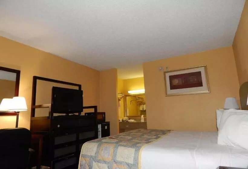 キングサイズベッドのスタンダードルーム, Ramada By Wyndham Altamonte Springs Near I4