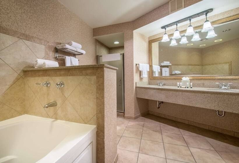 جناح رئاسى, Red Lion Hotel Pasco Airport & Conference Center