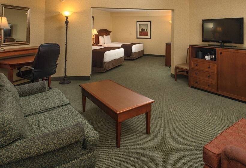 جناح جونيور, Red Lion Hotel Pasco Airport & Conference Center