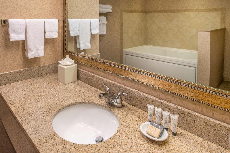 جناح رئاسى, Red Lion Hotel Pasco Airport & Conference Center