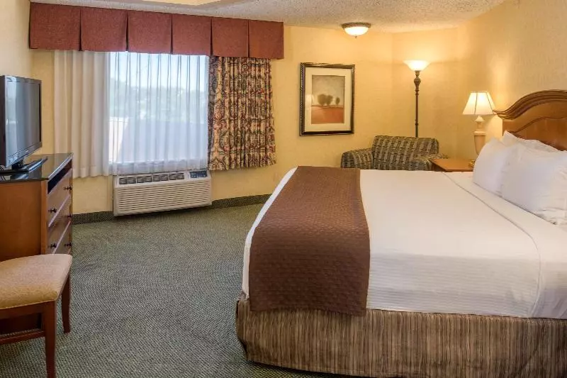 سوئیت پرزیدنت, Red Lion Hotel Pasco Airport & Conference Center