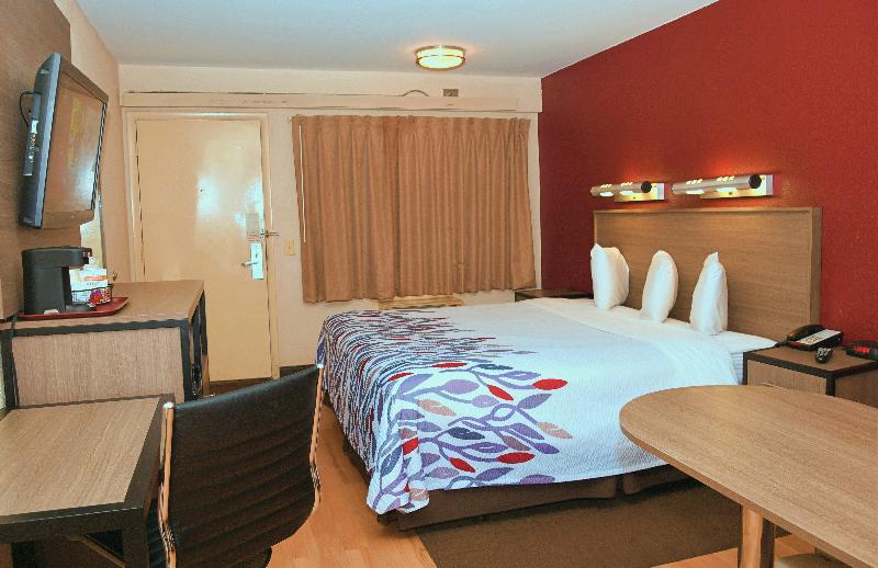 带大床的高级房间, Red Roof Inn Richmond South