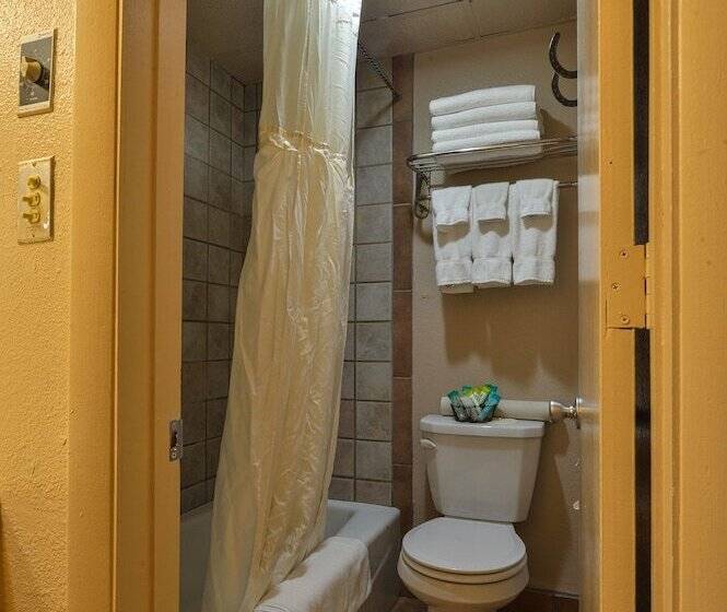 침실 1개 아파트, Rustic Inn