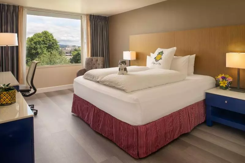 اتاق استاندارد با تخت بزرگ, Staypineapple, Hotel Rose, Downtown Portland