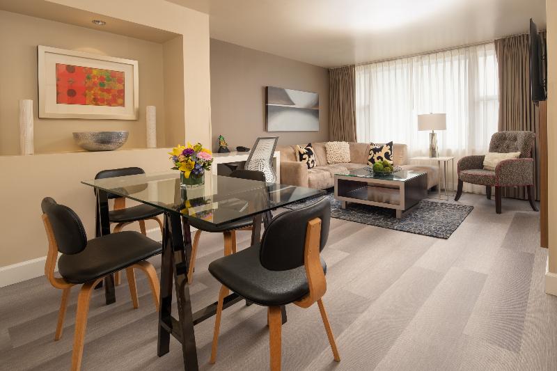 سوئیت با تخت بزرگ, Staypineapple, Hotel Rose, Downtown Portland