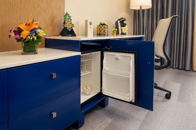 اتاق استاندارد با بالکن, Staypineapple, Hotel Rose, Downtown Portland