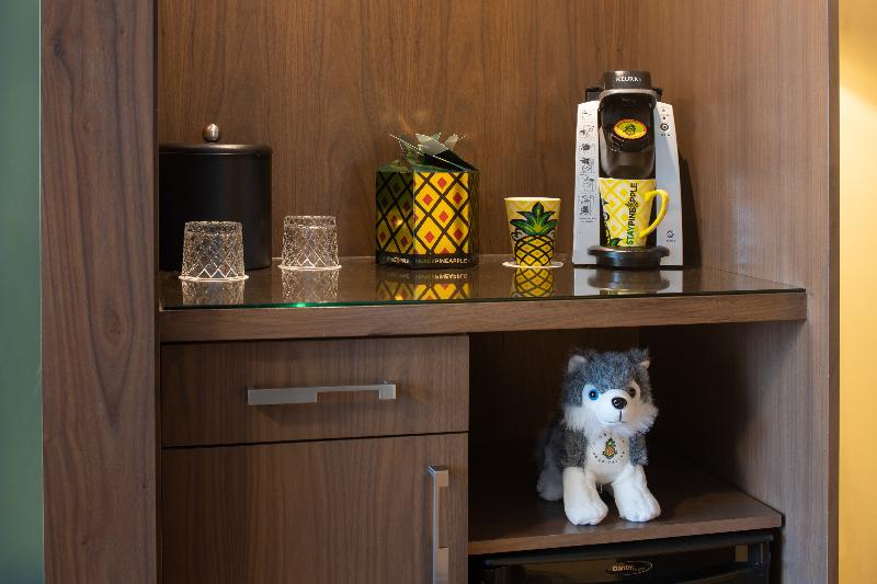 اتاق استاندارد با تخت بزرگ, Staypineapple, Hotel Rose, Downtown Portland