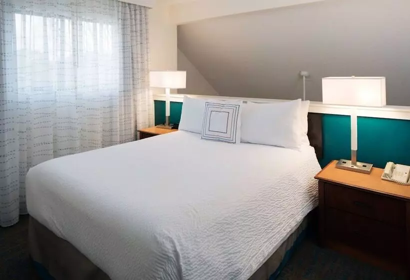 Ullakkosviitti, Residence Inn Richmond West End