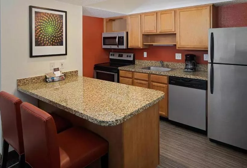 Ullakkosviitti, Residence Inn Richmond West End