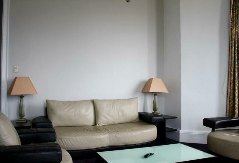 스위트, Congress Plaza Hotel Chicago