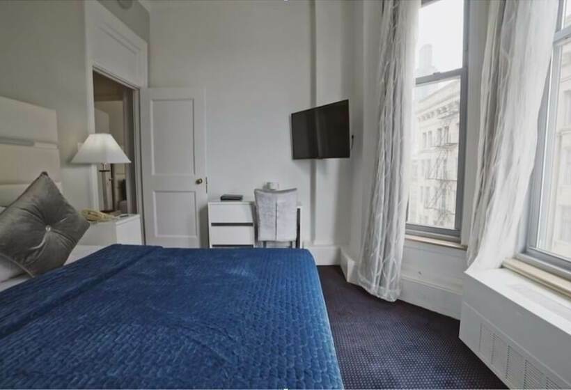 패밀리 스위트, Congress Plaza Hotel Chicago