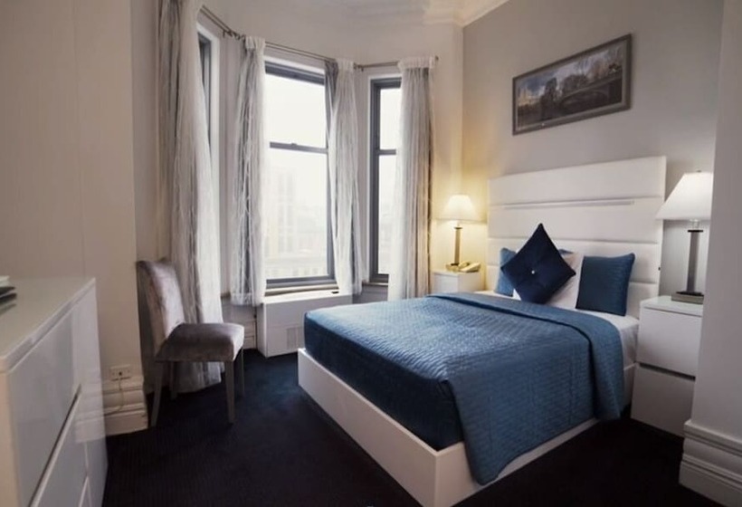 스탠다드 룸 더블 침대, Congress Plaza Hotel Chicago