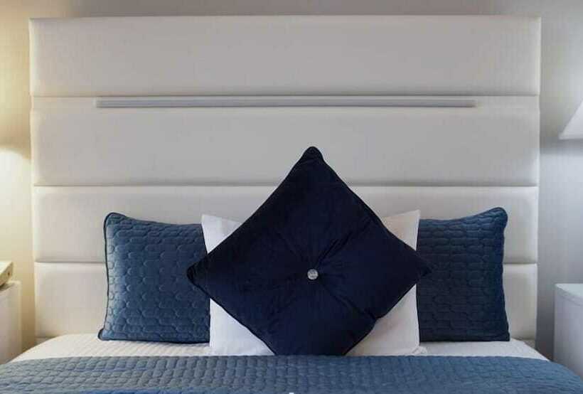 스탠다드 룸 더블 침대, Congress Plaza Hotel Chicago