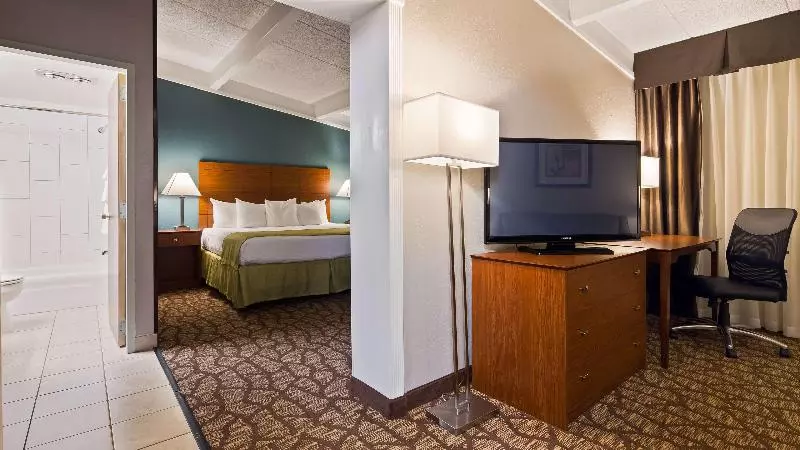 Sviitti King-vuode, Americinn By Wyndham Grand Rapids Airport North