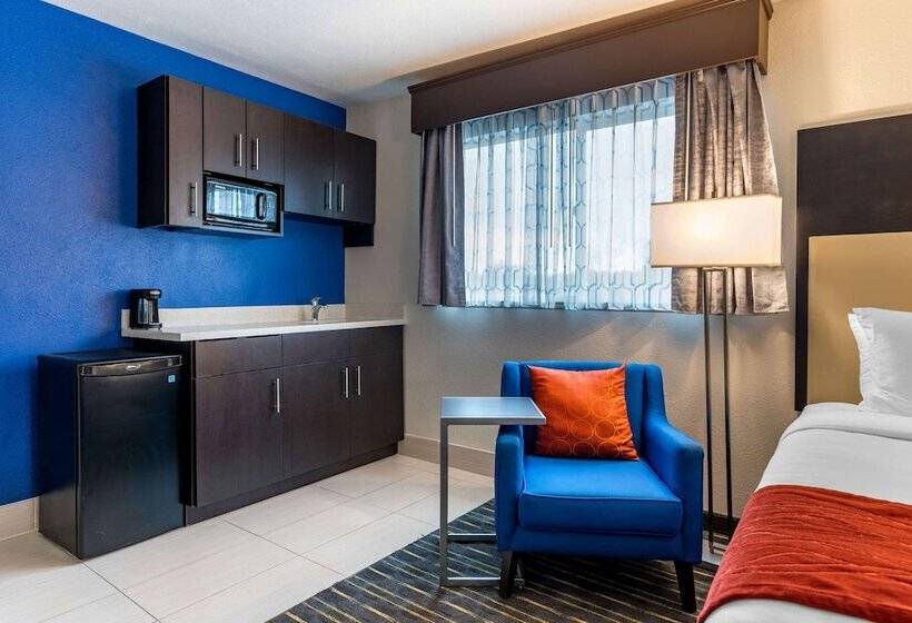 Quarto Deluxe, Comfort Inn & Suites Tigard Near Washington Square